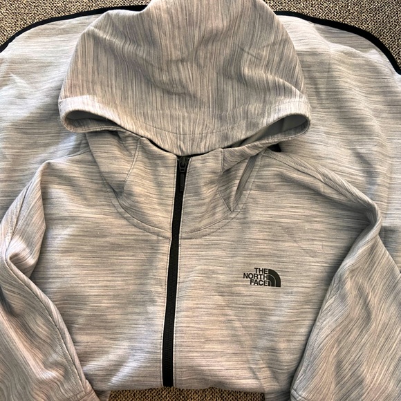 Jackets & Blazers - Worn once! Womens North Face lightweight jacket size L